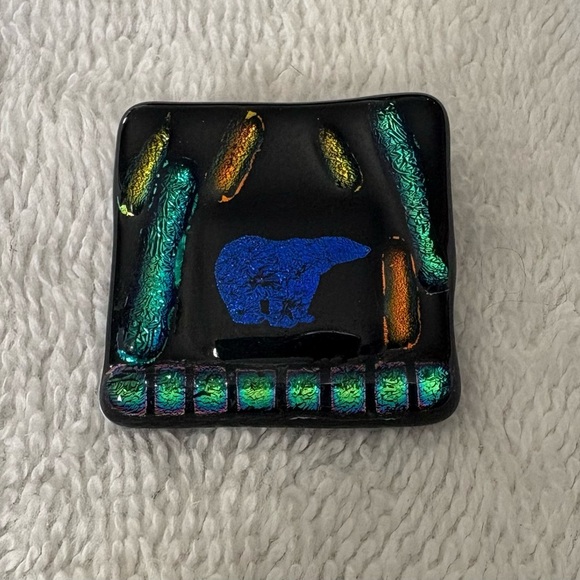 Dichroic Fused Glass Polar Bear And Northern Lights Brooch Pendant - Picture 1 of 6